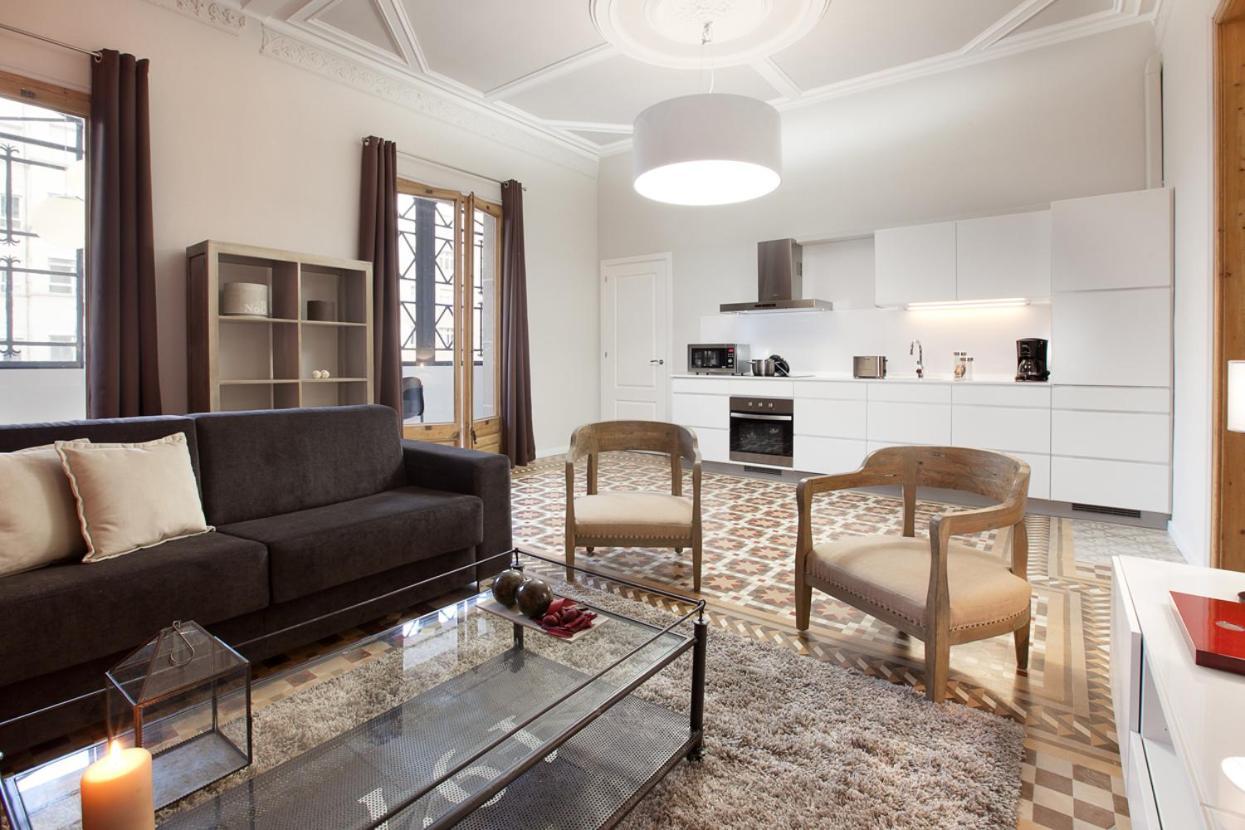 Rent Rambla Catalunya Lejlighed *