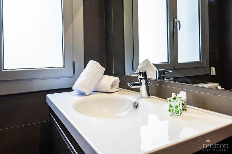 Rent Rambla Catalunya Barcelona