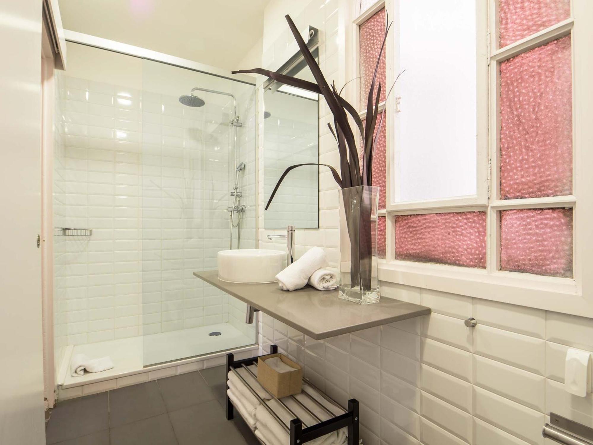 Rent Top Rambla Catalunya Apartment