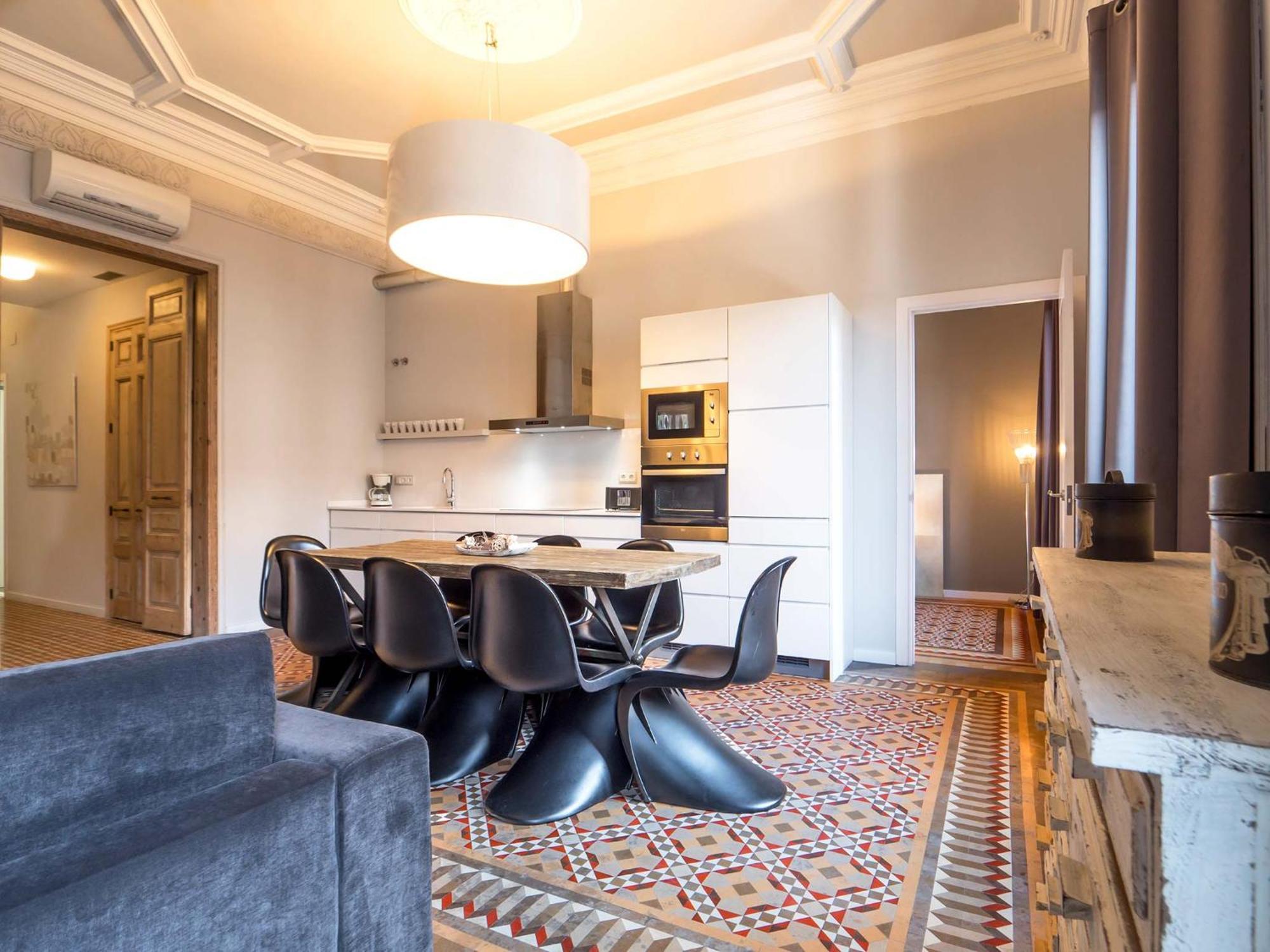 Rent Top Rambla Catalunya Apartment Barcelona